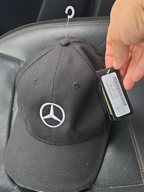 NEW WITH TAGS MERCEDES Black Men's Embroidered Logo Cap